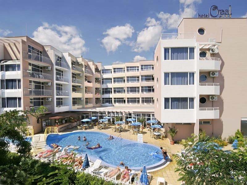 Hotel Opal
